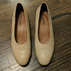 Jeffrey Campbell Cream Flats 7